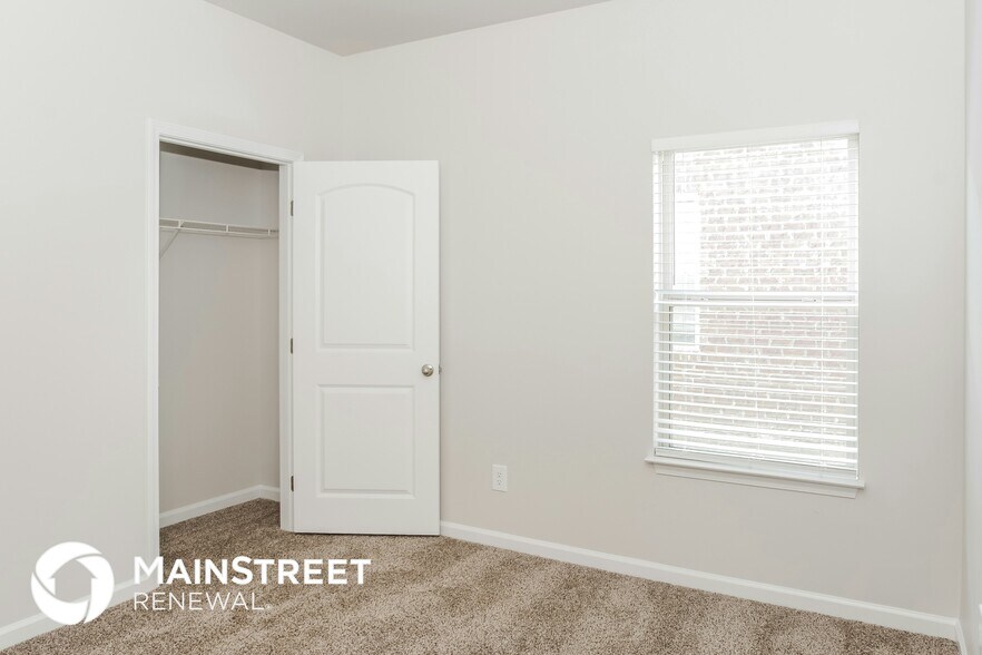 Building Photo - 14853 Norfleet Dr