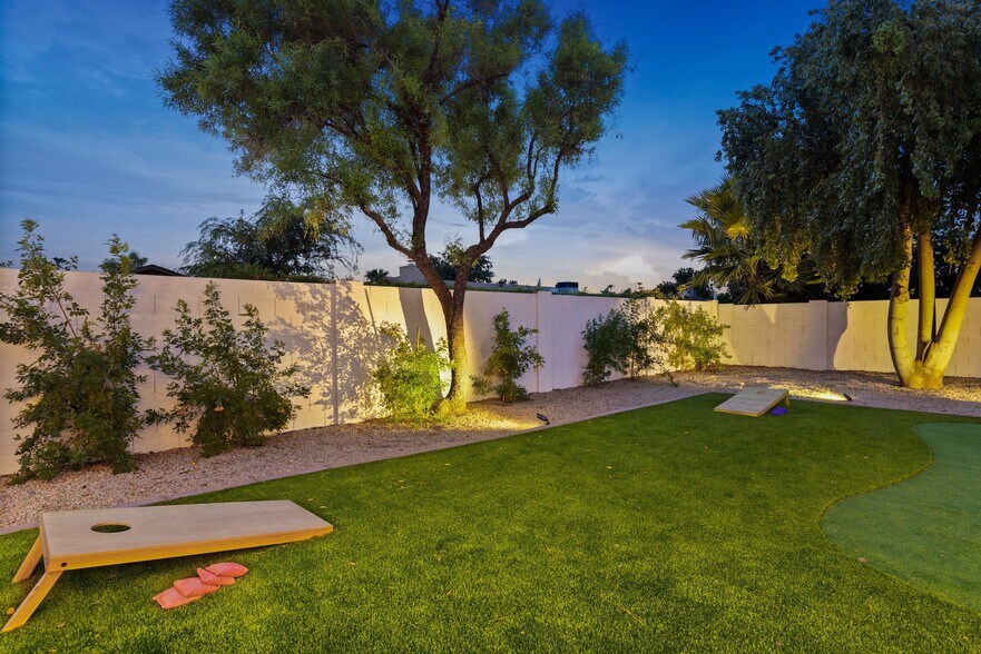 Turf Play Area - 4445 E Sharon Dr