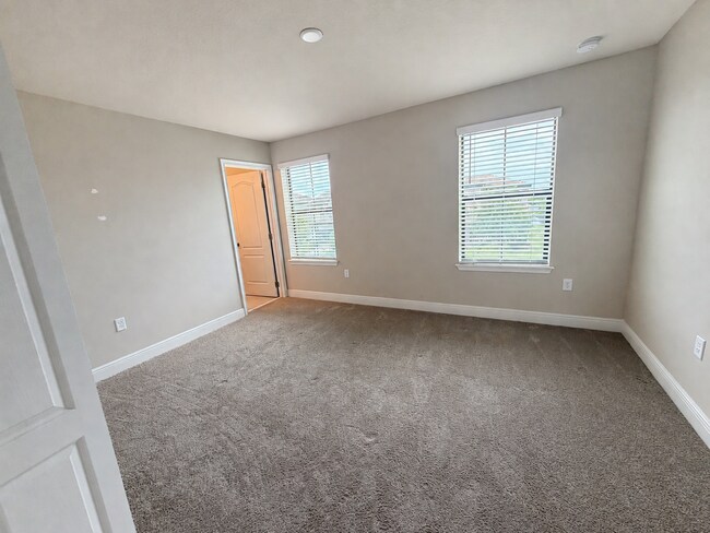 Building Photo - Spacious 5-Bedroom Home at 170 Mitchell's Manor – 4.5 Baths and 2,708 Sq Ft of Comfort in Haines ...