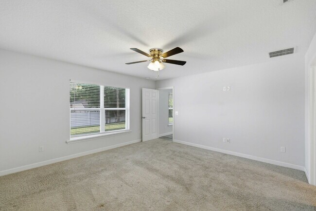 Building Photo - 3BR Summerfield Rental | Granite Kitchen | Covered Porch | $1,800 | Available Now