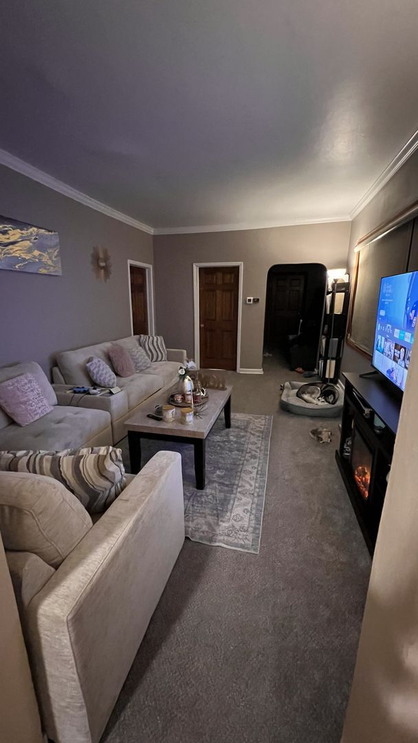 Building Photo - 3827 E Edgerton Ave