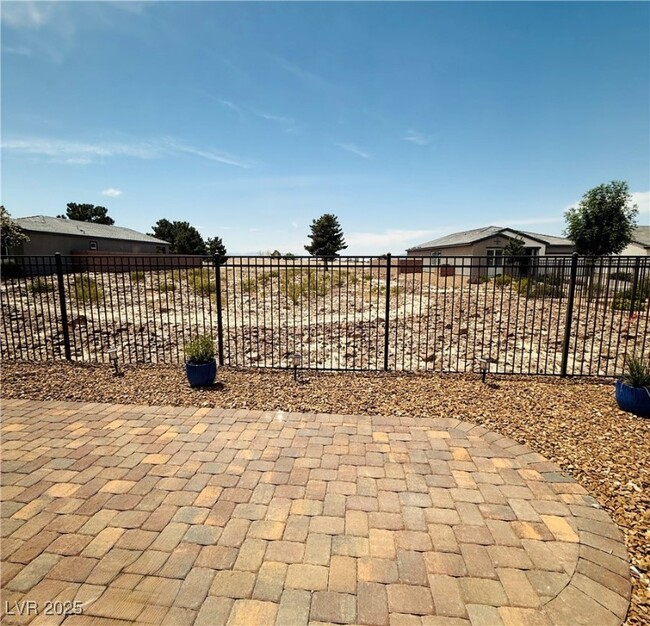 Building Photo - 4379 E Cactus Cyn Dr