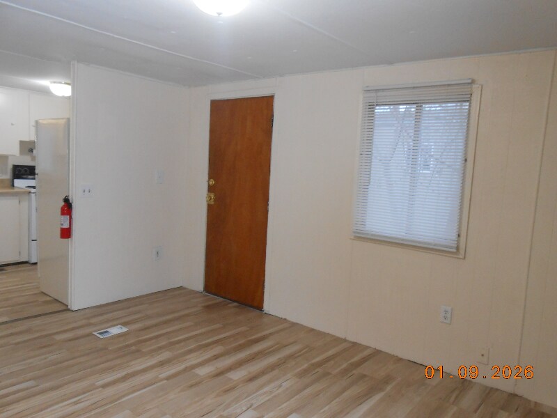 Building Photo - 430 N C St