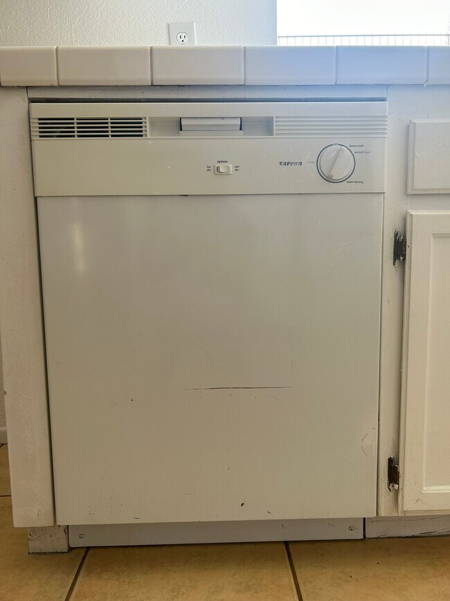 Dishwasher - 45408 17th St E