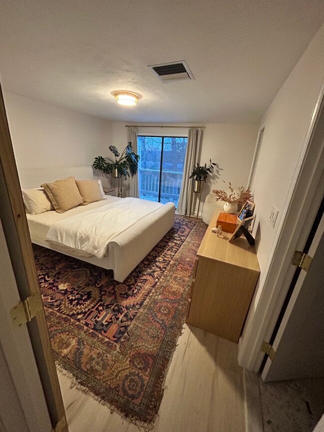 Building Photo - 15 Samuel Dr