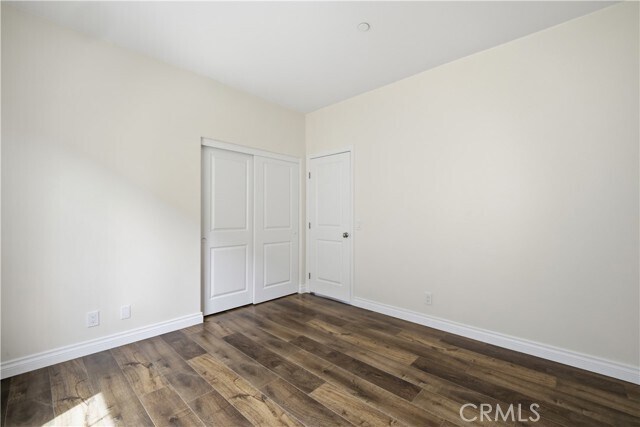 Building Photo - 64 Maple Ash