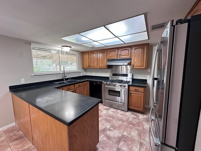 Building Photo - 21302 Park Rock Ln