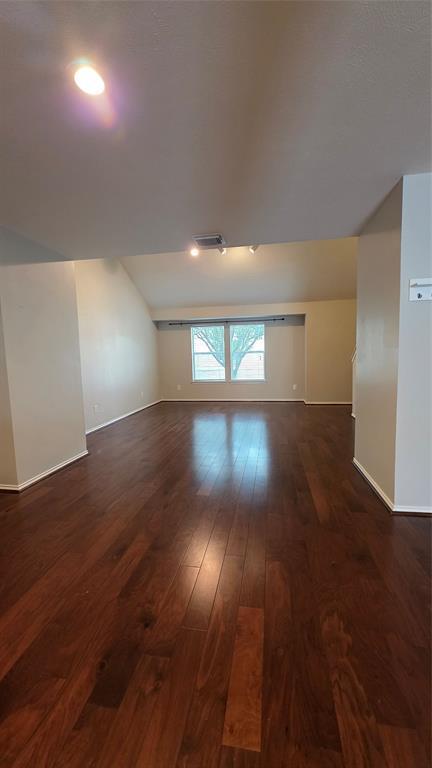 Building Photo - 914 W Heights Hollow Ln