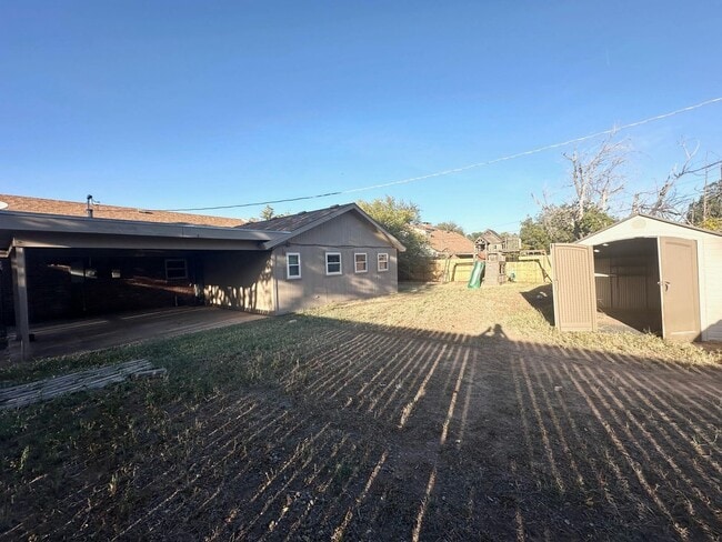 Building Photo - 3 Bed 2.5 Bath Ready To Rent ASAP!