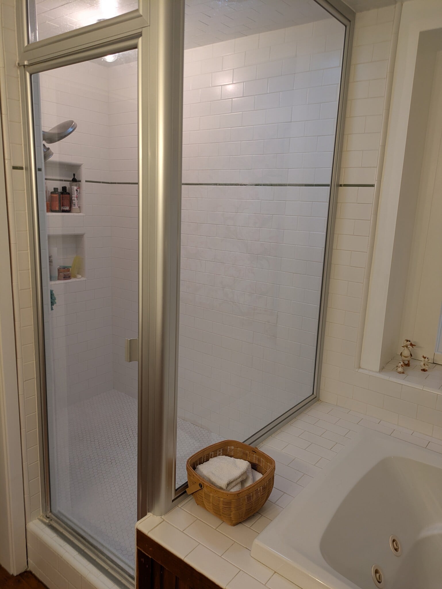 Building Photo - 522 E Maple Ave