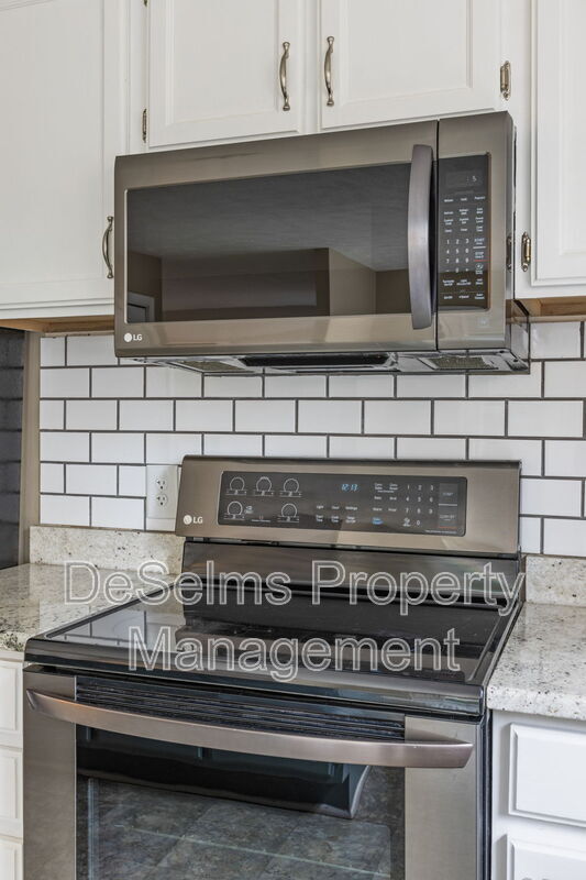 Building Photo - 236 Burgandy Hill Rd