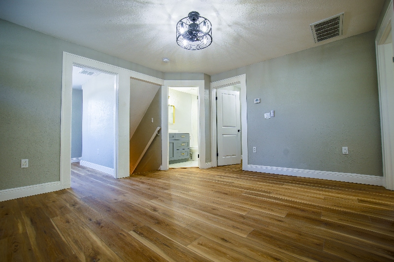 Building Photo - 2900 1st Ave S