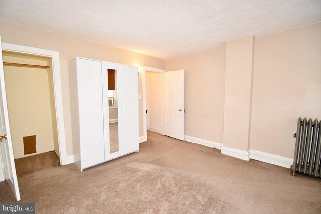 Building Photo - 3850 Quarry Ave