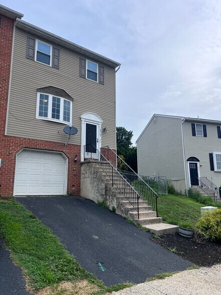Building Photo - 3915 Penns Dr