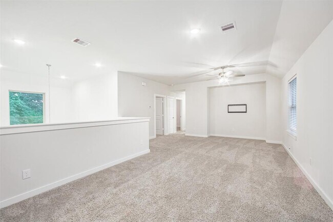 Building Photo - 27028 Hidden Rock Ct