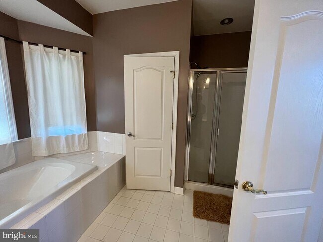 Building Photo - 43326 Columbus St