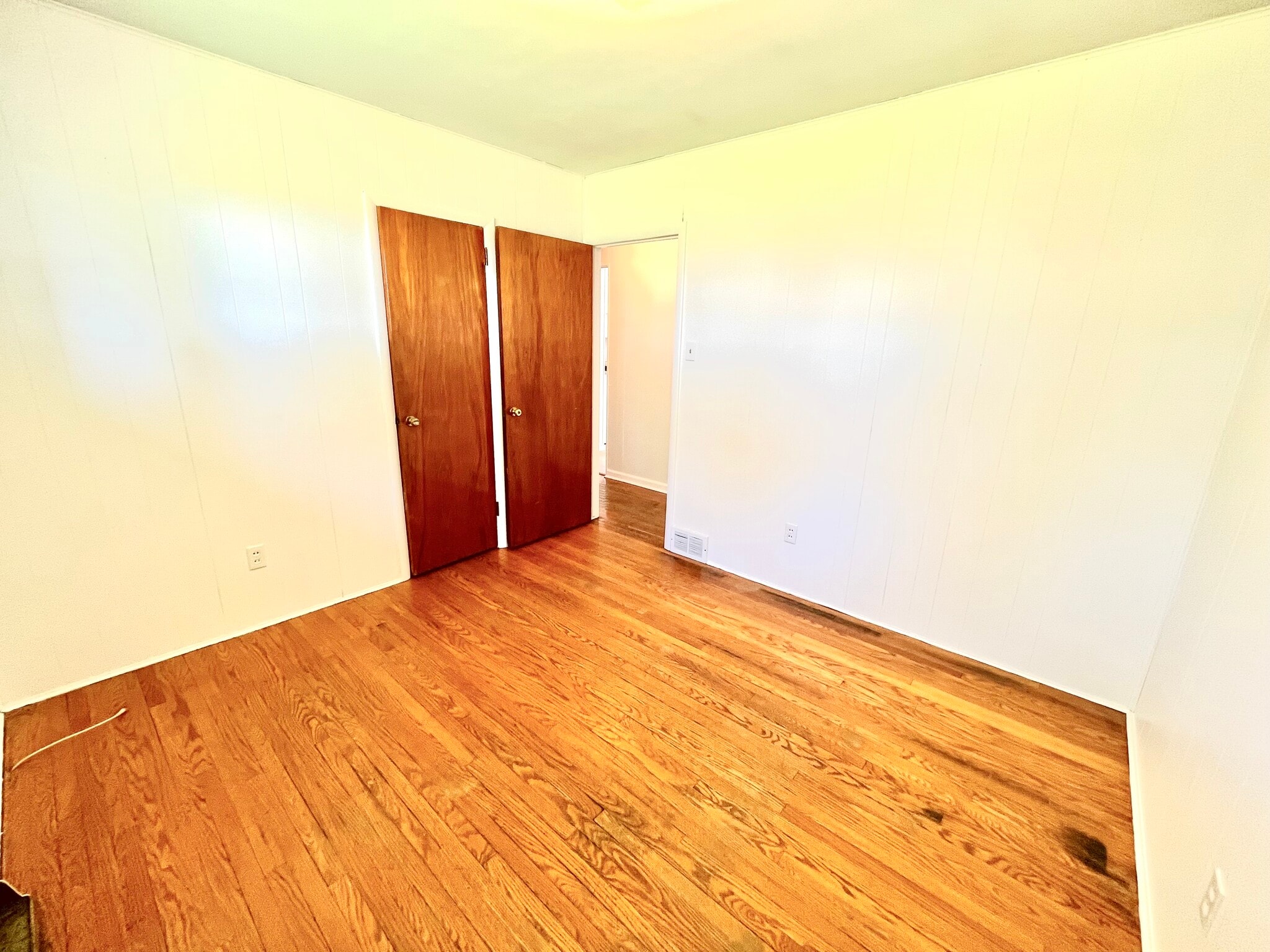 Building Photo - 117 Elmwood Rd