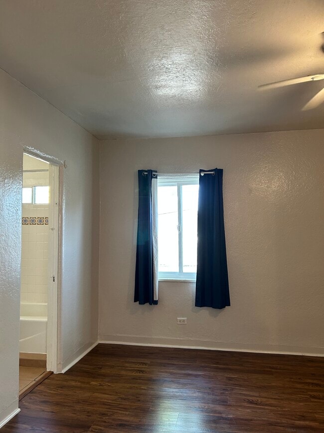 Building Photo - 33141 Case St