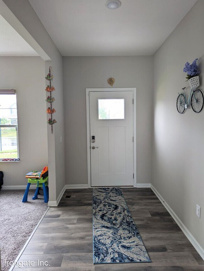 Building Photo - 5 br, 4 bath House - 3034 Snowdrop Ct.