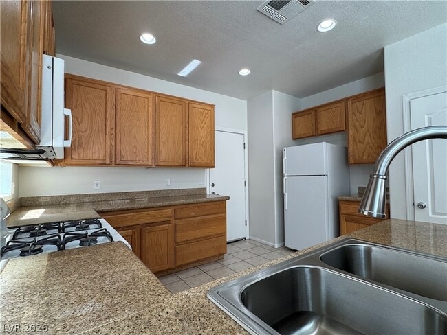 Building Photo - 5029 Ivy Creek Ct