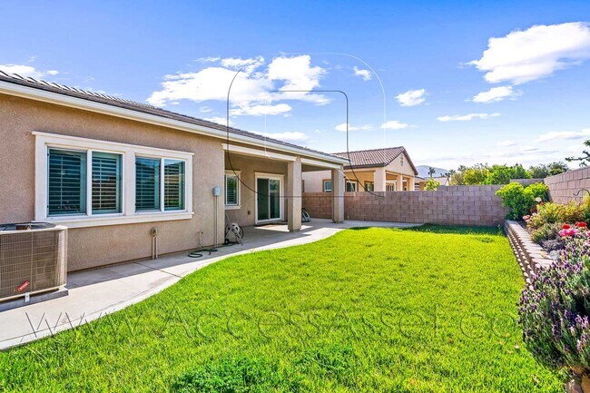 Building Photo - 26388 Desert Rose Ln