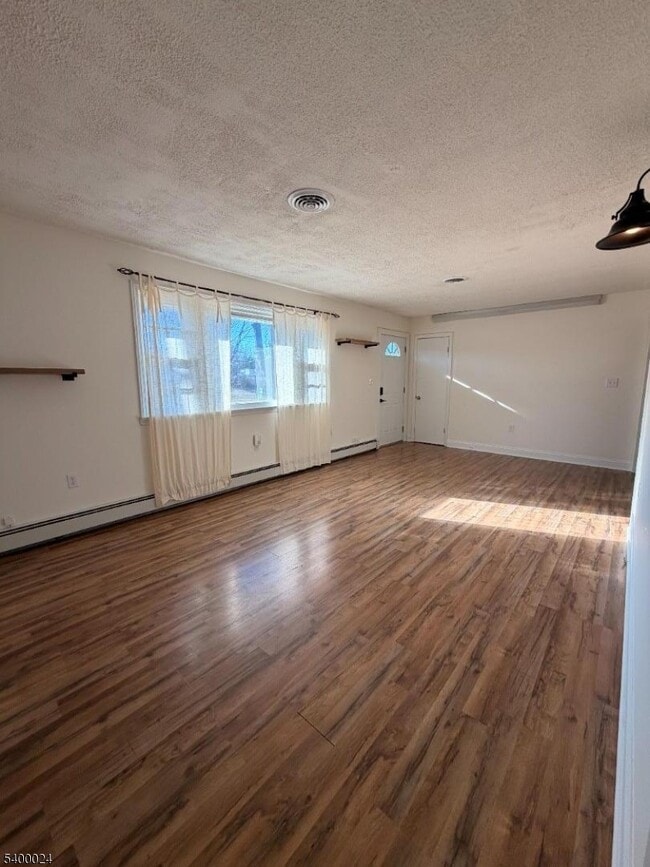 Building Photo - 46 NJ-173