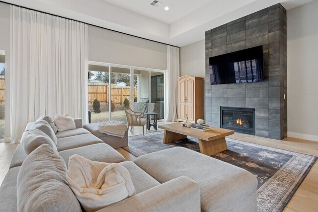 Building Photo - STUNNING AND MODERN Masterpiece!