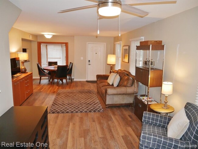 Building Photo - 2298 Browning St