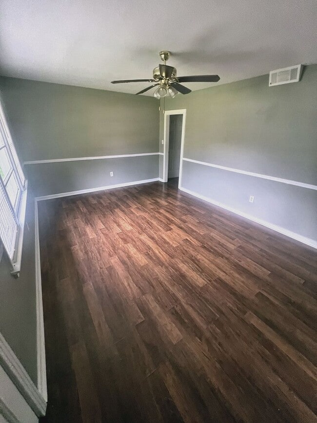 Building Photo - 3-Bedroom Home with Carport in Northeast Jackson