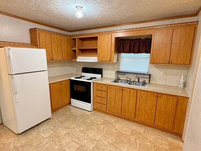 Building Photo - 3661 Augusta-Berlin Rd