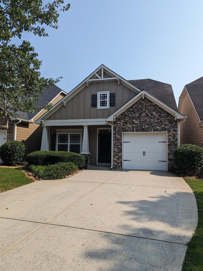 Primary Photo - 155 Oakmont Dr