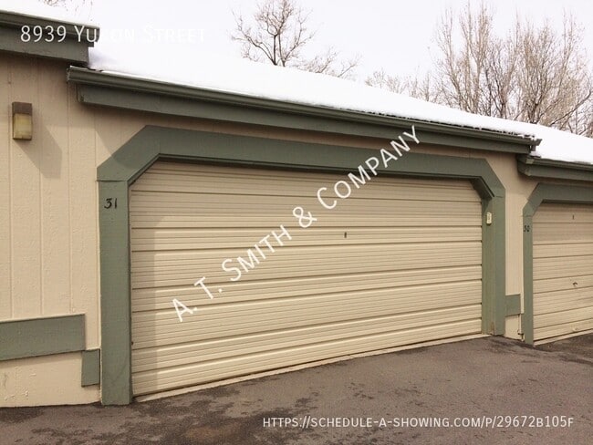 Building Photo - 8939 Yukon St