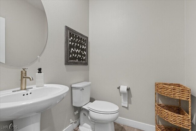 Building Photo - 4181 Nopal Serrano Ave