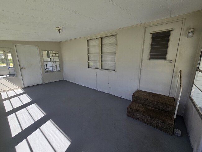 Building Photo - 1740 Missouri Ave