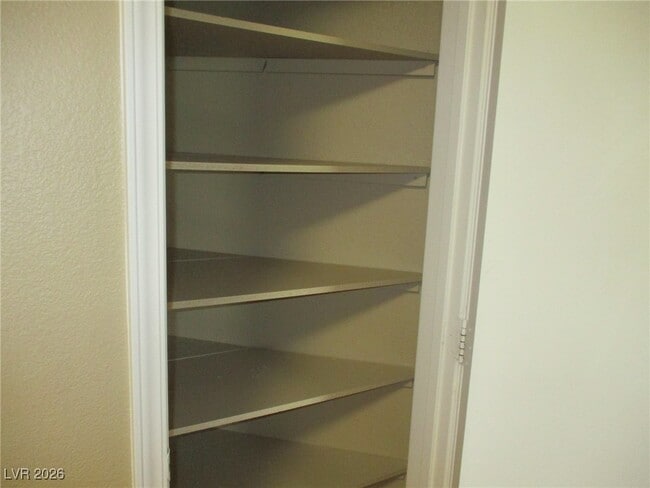 Building Photo - 1001 Domnus Ln