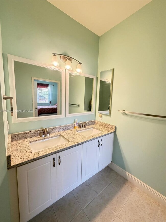 Building Photo - 1522 SW 50th St