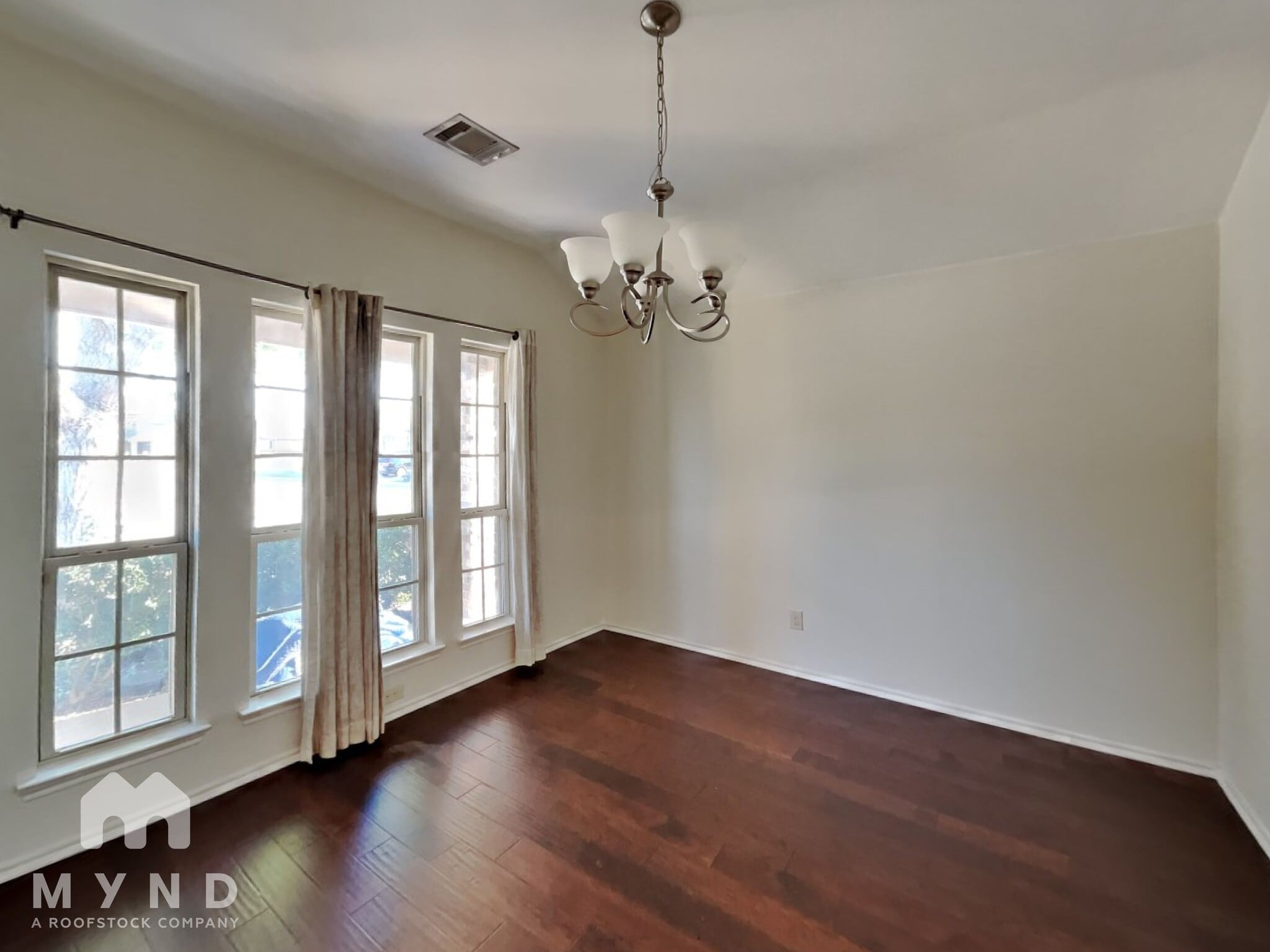 Building Photo - 5591 Coventry Drive