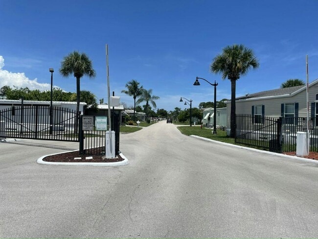 Building Photo - 6911 42nd Trail N