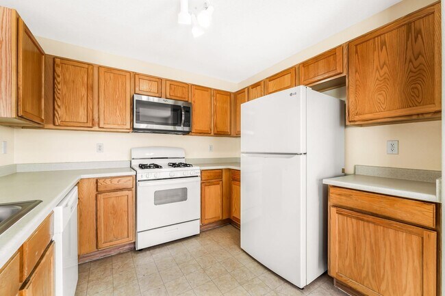 Building Photo - Modern Southwest Las Vegas Home with Fresh Upgrades & Inviting Open Layout!
