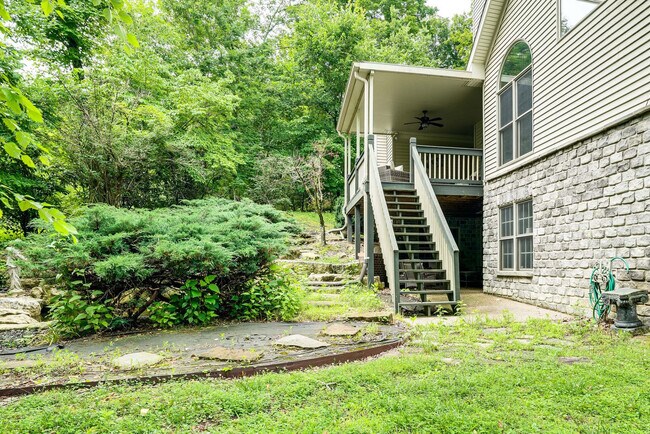 Building Photo - 16071 Winding Ridge Trail