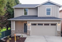 Building Photo - 4 Bedroom 2.5 Bath