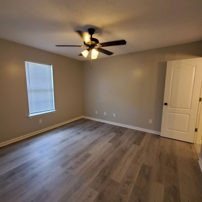 Building Photo - Southern Comfort Oasis: 3BR/2BA Rental Home in Valdosta, GA