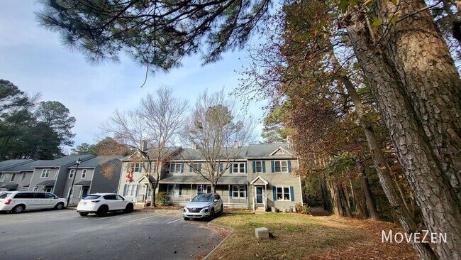 Building Photo - 117 Candace Pl