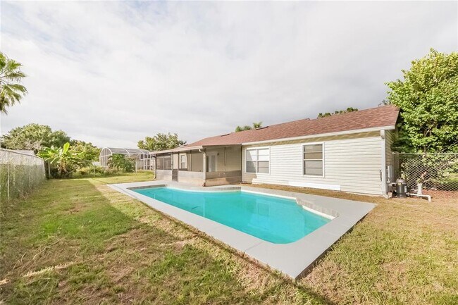 Building Photo - 945 Delano Ct