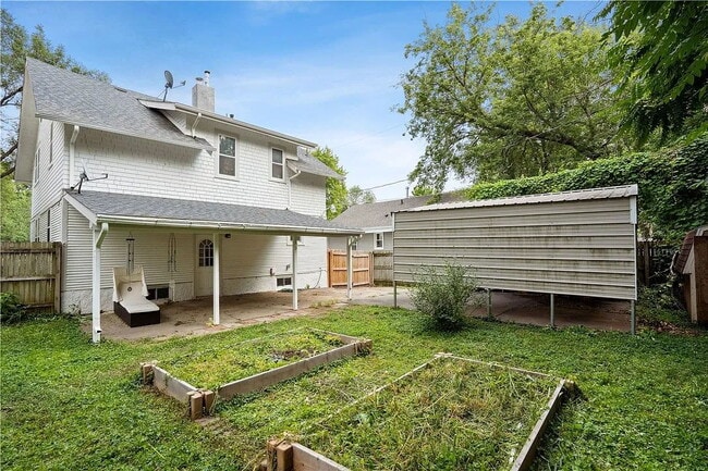 Building Photo - 1020 28th St