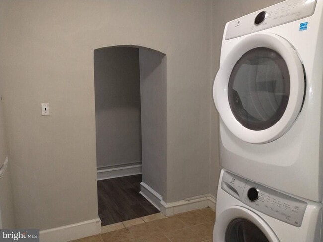 Building Photo - 6515 Germantown Ave