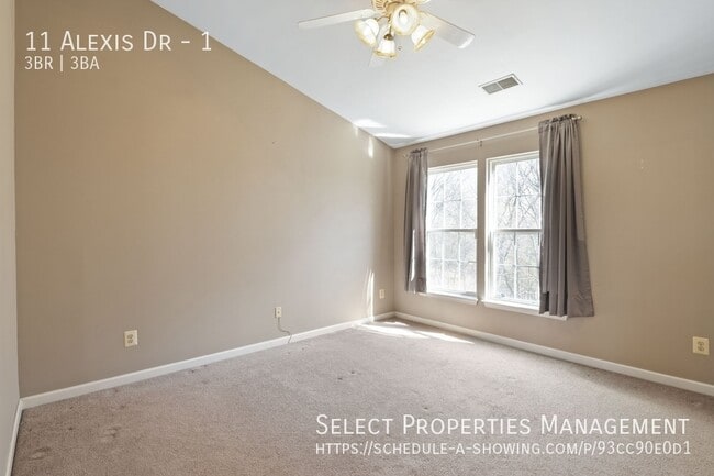 Building Photo - 11 Alexis Dr