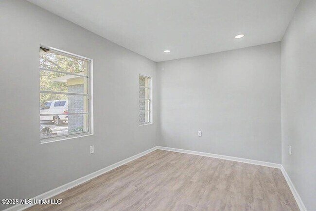 Building Photo - 9424 Daisy Vestry Rd