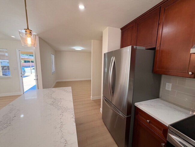 Building Photo - 10121 Craft Dr