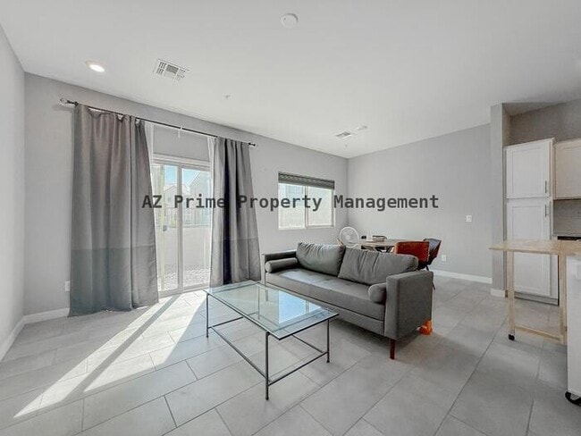 Building Photo - 2269 W Echo Ln